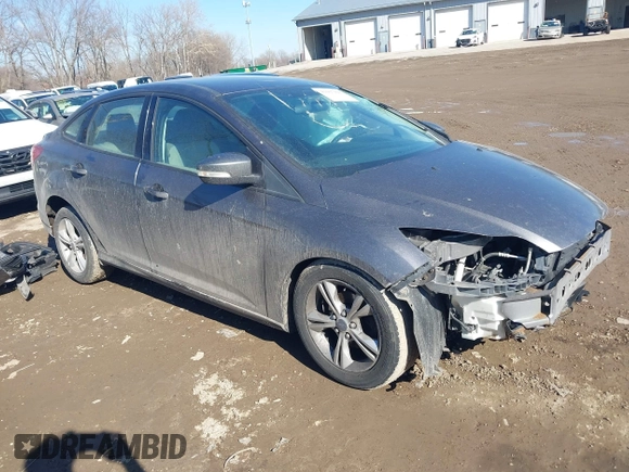 2014 Ford Focus SE with VIN 1FADP3F28EL388713, listed as a IAAI auction lot 41667908 with 125,294 mi miles. Bid and sale history available at carsss.com. Image 1.