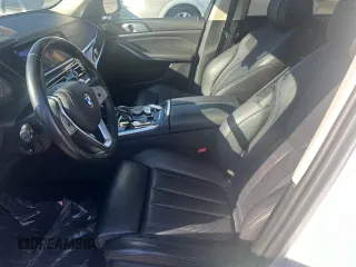 2019 BMW X7 xDrive40i z VIN 5UXCW2C5XKLB43880, wystawiony jako Copart lot #55110725 z przebiegiem 73 789 mil mil oraz Czysty tytuł • Clean title. Historia ofert i sprzedaży dostępna na DreamBid. Obrazek 5.