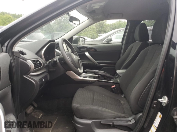 2019 Mitsubishi Eclipse Cross ES z VIN JA4AT3AA4KZ031720, wystawiony jako Copart lot #64296925 z przebiegiem 68 951 mil mil oraz Czysty tytuł • Clean title. Historia ofert i sprzedaży dostępna na DreamBid. Obrazek 7.
