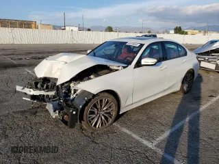 2023 BMW 3 Series 330i z VIN 3MW69FF05P8D73476, wystawiony jako Copart lot #44819045 z przebiegiem Nie podano mil oraz Szkoda całkowita • Salvage title. Historia ofert i sprzedaży dostępna na DreamBid. Obrazek 1.