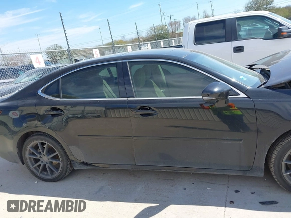 2013 Lexus ES 4dr Sdn with VIN JTHBK1GG4D2067124, listed as a IAAI auction lot 41668886 with 154,478 mi miles. Bid and sale history available at carsss.com. Image 14.