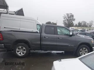 2019 Ram 1500 Laramie with VIN 1C6SRFDTXKN605257, listed as a IAAI auction lot 41562139 with 89,303 mi miles. Bid and sale history available at carsss.com. Image 13.