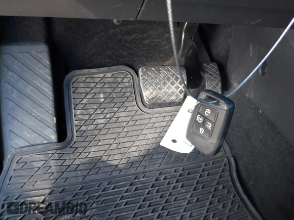 2023 Volkswagen Tiguan SE with VIN 3VV3B7AX3PM085470, listed as a IAAI auction lot 41731153 with 14,911 mi miles and . Bid and sale history available at DreamBid. Image 11.
