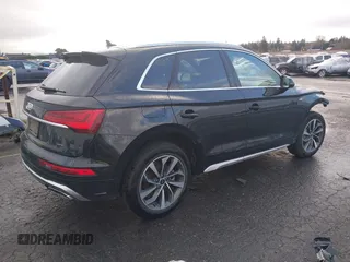 2024 Audi Q5 S line Premium Plus with VIN WA1EAAFY4R2034203, listed as a IAAI auction lot 41788489 with 33,966 mi miles. Bid and sale history available at carsss.com. Image 4.