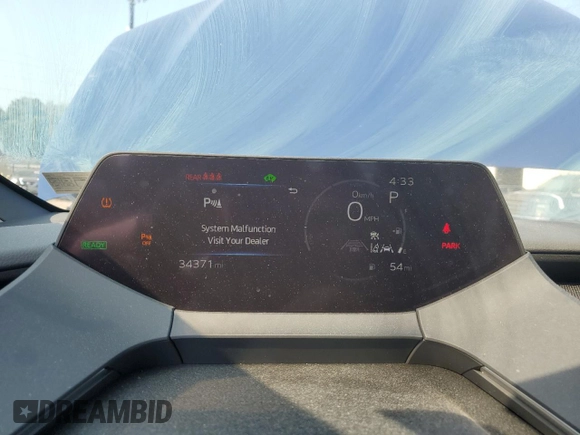 2023 Toyota Prius LE z VIN JTDACAAU8P3000694, wystawiony jako Copart lot #63066504 z przebiegiem 34 371 mil mil oraz Szkoda całkowita • Salvage title. Historia ofert i sprzedaży dostępna na DreamBid. Obrazek 9.