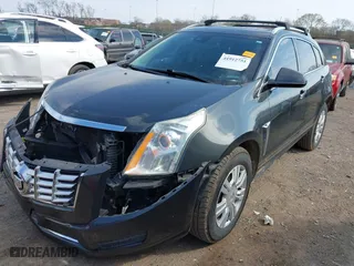 2015 Cadillac SRX Luxury Collection with VIN 3GYFNEE36FS525927, listed as a IAAI auction lot 41912751 with 212,575 mi miles. Bid and sale history available at carsss.com. Image 17.