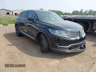 2016 Lincoln MKX Reserve z VIN 2LMTJ8LR9GBL86915, wystawiony jako IAAI lot #42423921 z przebiegiem 140 028 mil mil oraz . Historia ofert i sprzedaży dostępna na DreamBid. Obrazek 1.