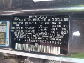 2019 Kia Sorento LX z VIN 5XYPGDA59KG448942, wystawiony jako IAAI lot #42333673 z przebiegiem 172 581 mil mil oraz . Historia ofert i sprzedaży dostępna na DreamBid. Obrazek 9.