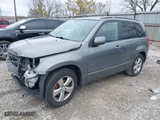 2010 Suzuki Grand Vitara Limited with VIN JS3TE0D73A4100191, listed as a IAAI auction lot 41716351 with 71,656 mi miles. Bid and sale history available at carsss.com. Image 16.