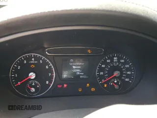2020 Kia Sorento L with VIN 5XYPG4A32LG683828, listed as a Copart auction lot 48512045 with 86,422 mi miles and Salvage Title. Bid and sale history available at DreamBid. Image 9.