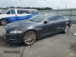 2011 Jaguar XJ Supercharged с VIN SAJWA2GEXBMV20563, выставлен на аукционе Copart как лот 62951115 с пробегом 91 657 миль миль и Списание • Salvage title. История ставок и продаж доступна на DreamBid. Изображение 1.