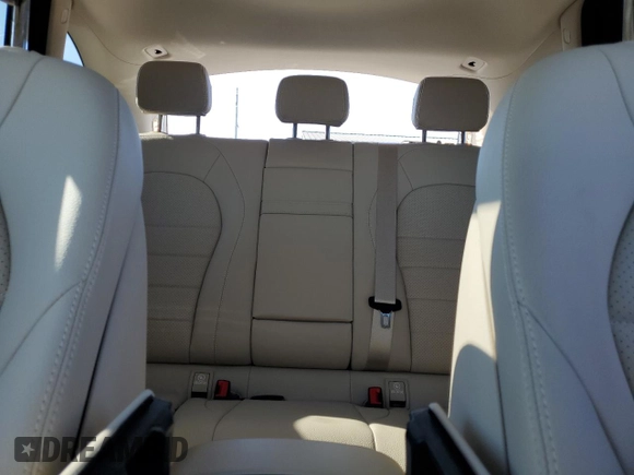 2022 Mercedes-Benz GLC 300 with VIN W1N0G8EB5NG110912, listed as a Copart auction lot 49848705 with 8,508 mi miles and Salvage Title. Bid and sale history available at DreamBid. Image 10.