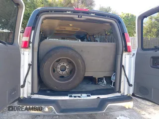2006 Chevrolet Express Passenger with VIN 1GAHG39U961199535, listed as a IAAI auction lot 41718438 with 271,298 mi miles and . Bid and sale history available at DreamBid. Image 15.