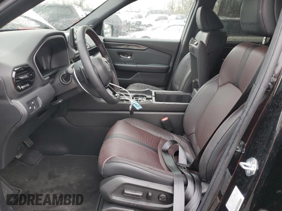 2025 Honda Pilot Black Edition with VIN 5FNYG1H93SB065923, listed as a Copart auction lot 84661244 with 205 mi miles and Salvage Title. Bid and sale history available at carsss.com. Image 7.