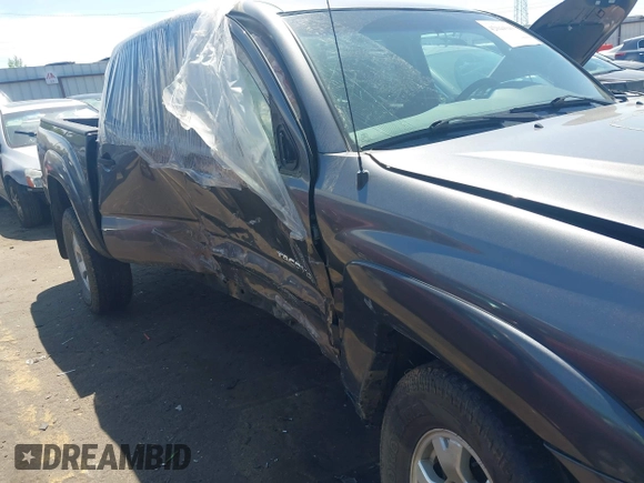 2014 Toyota Tacoma with VIN 5TFLU4EN6EX094364, listed as a IAAI auction lot 42044949 with Not Provided miles and . Bid and sale history available at DreamBid. Image 6.