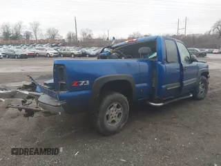 2003 Chevrolet Silverado 1500 LS with VIN 2GCEK19V831325461, listed as a IAAI auction lot 41475872 with 1 mi miles. Bid and sale history available at carsss.com. Image 4.