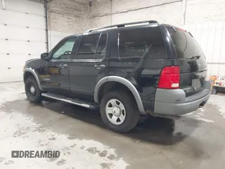 2002 Ford Explorer XLS z VIN 1FMZU72E32ZA31184, wystawiony jako IAAI lot #42013868 z przebiegiem Nie podano mil oraz . Historia ofert i sprzedaży dostępna na DreamBid. Obrazek 3.