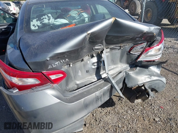 2016 Nissan Altima S with VIN 1N4AL3AP2GN315149, listed as a IAAI auction lot 41822422 with 111,189 mi miles and . Bid and sale history available at carsss.com. Image 6.