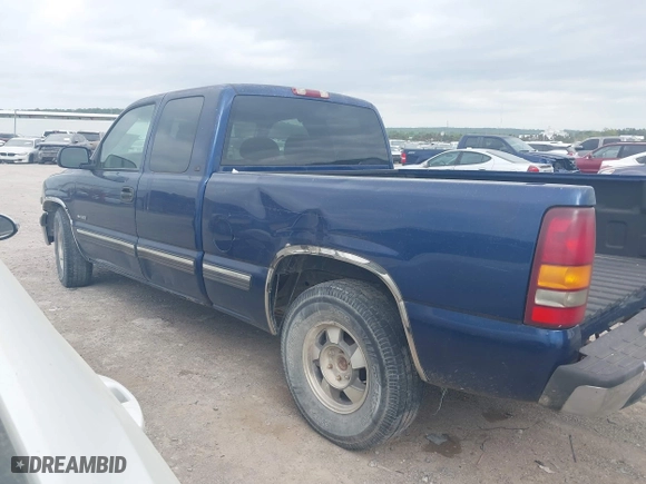 2000 Chevrolet Silverado 1500 LS with VIN 2GCEC19T8Y1156870, listed as a IAAI auction lot 42057588 with 306,580 mi miles. Bid and sale history available at carsss.com. Image 6.
