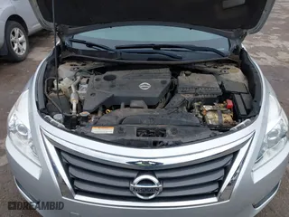 2013 Nissan Altima 2.5 SV with VIN 1N4AL3AP3DC258550, listed as a IAAI auction lot 41955123 with 185,618 mi miles. Bid and sale history available at carsss.com. Image 10.