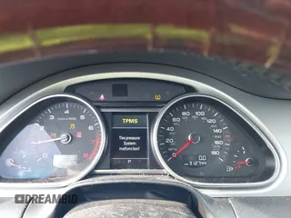 2013 Audi Q7 S line Prestige с VIN WA1DGAFE8DD012301, выставлен на аукционе IAAI как лот 41768600 с пробегом 312 744 миль миль и . История ставок и продаж доступна на DreamBid. Изображение 7.