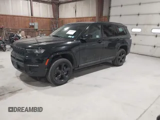 2025 Jeep Grand Cherokee Limited with VIN 1C4RJKBG2S8632657, listed as a IAAI auction lot 41669674 with 1,582 mi miles and . Bid and sale history available at DreamBid. Image 20.