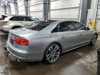 2012 Audi A8 z VIN WAURVAFD3CN025035, wystawiony jako Copart lot #52252915 z przebiegiem 71 312 mil mil oraz Szkoda całkowita • Salvage title. Historia ofert i sprzedaży dostępna na DreamBid. Obrazek 3.