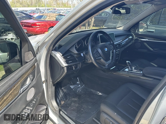 2015 BMW X5 xDrive35i with VIN 5UXKR0C57F0P14432, listed as a IAAI auction lot 42076389 with 119,109 mi miles. Bid and sale history available at carsss.com. Image 5.