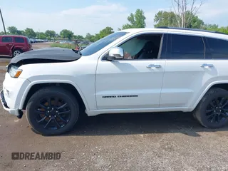 2017 Jeep Grand Cherokee Overland with VIN 1C4RJFCT6HC880306, listed as a IAAI auction lot 42534987 with 97,976 mi miles and . Bid and sale history available at DreamBid. Image 14.