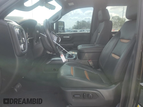 2020 GMC Sierra 2500HD AT4 z VIN 1GT49PEY0LF116721, wystawiony jako Copart lot #55970715 z przebiegiem 45 597 mil mil oraz Szkoda całkowita • Salvage title. Historia ofert i sprzedaży dostępna na DreamBid. Obrazek 7.