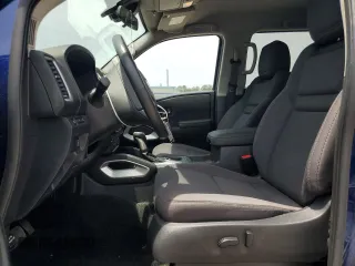 2022 Nissan Frontier S with VIN 1N6ED1EK2NN605154, listed as a Copart auction lot 57241055 with 33,989 mi miles and Salvage title. Bid and sale history available at DreamBid. Image 7.