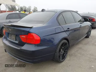 2011 BMW 3 Series 328i with VIN WBAPH5G53BNM83315, listed as a IAAI auction lot 42583733 with 119,224 mi miles and . Bid and sale history available at DreamBid. Image 4.