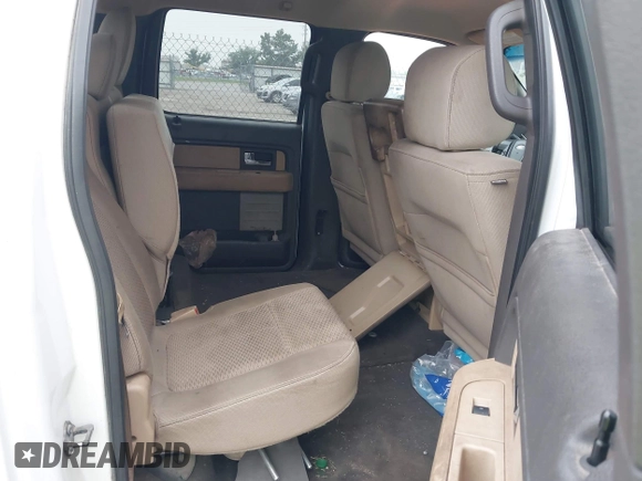 2012 Ford F-150 XL z VIN 1FTEW1CM5CFA25907, wystawiony jako IAAI lot #42304133 z przebiegiem 380 246 mil mil oraz . Historia ofert i sprzedaży dostępna na DreamBid. Obrazek 8.