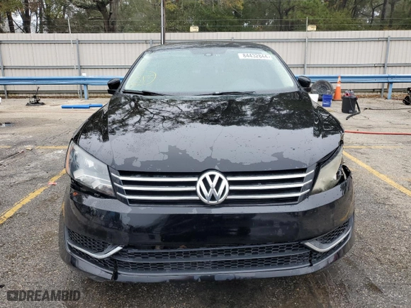 2015 Volkswagen Passat 1.8T Sport with VIN 1VWBT7A39FC088875, listed as a Copart auction lot 84432844 with 183,489 mi miles and Salvage Title. Bid and sale history available at carsss.com. Image 5.