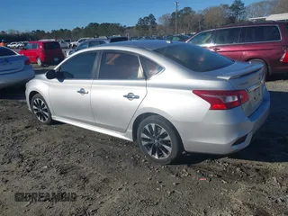 2017 Nissan Sentra SR z VIN 3N1AB7AP0HY230144, wystawiony jako IAAI lot #41826101 z przebiegiem 166 087 mil mil oraz . Historia ofert i sprzedaży dostępna na DreamBid. Obrazek 3.