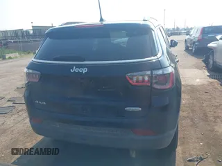 2022 Jeep Compass Latitude z VIN 3C4NJDBB0NT216921, wystawiony jako IAAI lot #42473934 z przebiegiem 41 169 mil mil oraz . Historia ofert i sprzedaży dostępna na DreamBid. Obrazek 16.