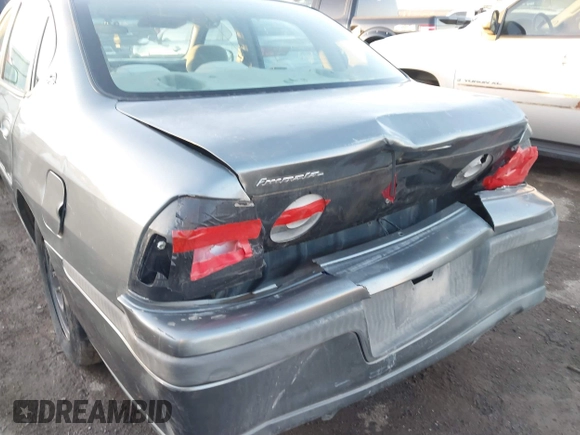 2004 Chevrolet Impala with VIN 2G1WF52EX49276284, listed as a IAAI auction lot 41101139 with 331,048 mi miles and . Bid and sale history available at carsss.com. Image 6.