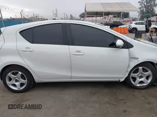 2013 Toyota Prius One with VIN JTDKDTB32D1032454, listed as a IAAI auction lot 42087724 with 202,293 mi miles and . Bid and sale history available at carsss.com. Image 14.