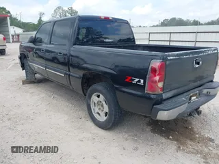 2005 Chevrolet Silverado 1500 LT with VIN 2GCEK13T551277184, listed as a IAAI auction lot 42028710 with Not Provided miles and . Bid and sale history available at DreamBid. Image 3.