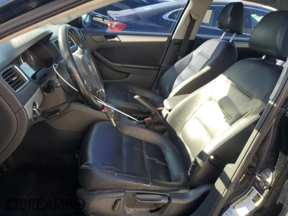2014 Volkswagen Jetta Sedan SE w/Connectivity with VIN 3VWD07AJ3EM354078, listed as a Copart auction lot 44766995 with 137,117 mi miles and Clean Title. Bid and sale history available at carsss.com. Image 7.