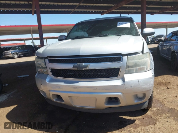 2013 Chevrolet Tahoe LS with VIN 1GNSCAE03DR179027, listed as a IAAI auction lot 42096434 with 205,143 mi miles and . Bid and sale history available at DreamBid. Image 6.