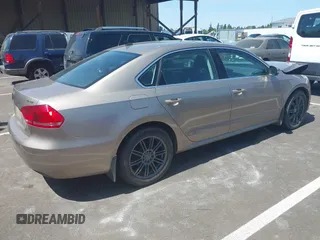 2015 Volkswagen Passat SE с VIN 1VWBV7A39FC067485, выставлен на аукционе IAAI как лот 42228324 с пробегом 147 214 миль миль и . История ставок и продаж доступна на DreamBid. Изображение 4.