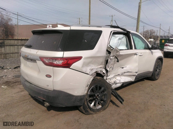 2018 Chevrolet Traverse LT Cloth with VIN 1GNEVGKW3JJ226764, listed as a IAAI auction lot 41784966 with 112,626 mi miles. Bid and sale history available at carsss.com. Image 4.