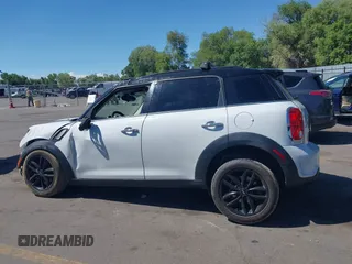2012 MINI Countryman S с VIN WMWZC3C54CWL86735, выставлен на аукционе IAAI как лот 42448799 с пробегом 113 668 миль миль и . История ставок и продаж доступна на DreamBid. Изображение 15.