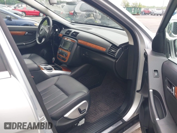 2007 Mercedes-Benz R 3.5L with VIN 4JGCB65E37A058957, listed as a IAAI auction lot 42259937 with 107,245 mi miles and . Bid and sale history available at DreamBid. Image 5.