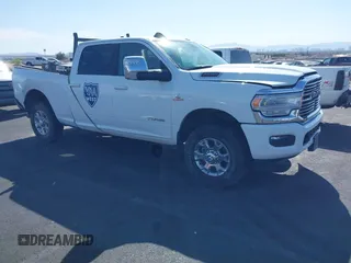 2024 Ram 2500 Laramie z VIN 3C6UR5FL7RG276925, wystawiony jako IAAI lot #41983387 z przebiegiem 29 458 mil mil oraz . Historia ofert i sprzedaży dostępna na DreamBid. Obrazek 1.