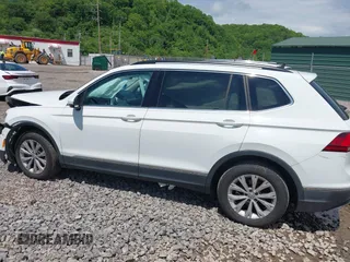 2018 Volkswagen Tiguan SEL with VIN 3VV3B7AX2JM060292, listed as a IAAI auction lot 42274534 with 97,604 mi miles and . Bid and sale history available at DreamBid. Image 14.