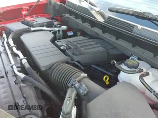 2025 Chevrolet Silverado 1500 z VIN 3GCPKKEK7SG141869, wystawiony jako IAAI lot #42605733 z przebiegiem 9 508 mil mil oraz . Historia ofert i sprzedaży dostępna na DreamBid. Obrazek 19.