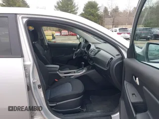2016 Kia Sportage LX with VIN KNDPBCAC2G7850815, listed as a IAAI auction lot 41917026 with 107,100 mi miles and . Bid and sale history available at carsss.com. Image 5.