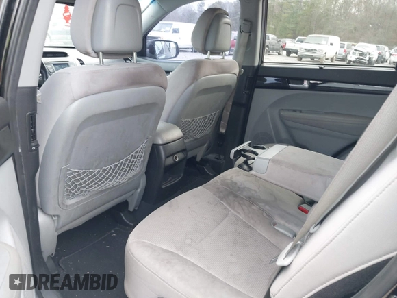 2014 Kia Sorento LX with VIN 5XYKT3A67EG497120, listed as a IAAI auction lot 41706312 with 179,952 mi miles. Bid and sale history available at carsss.com. Image 8.